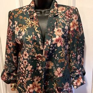 Beautiful Zara Blazer Floral Pattern Size S